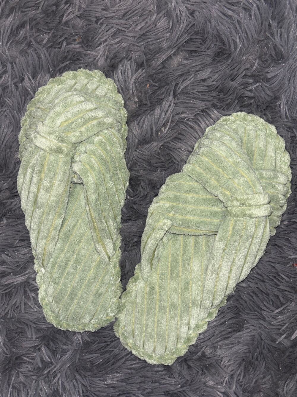 Open Toe women’s new Slippers Comfortable Corduroy Cross Bands sz 6